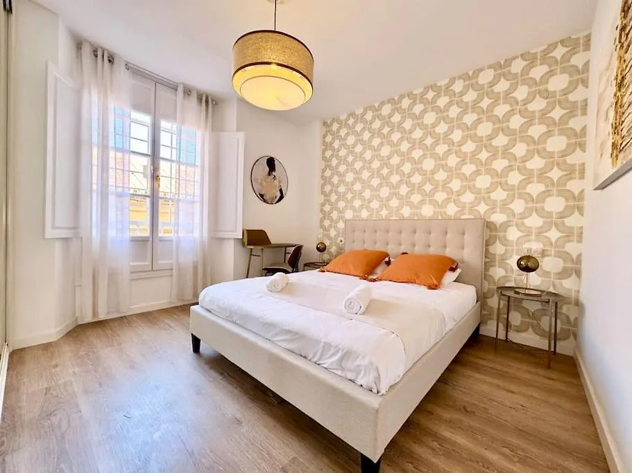 Spacious 3Bd Central Malaga With 2Bh & Ac